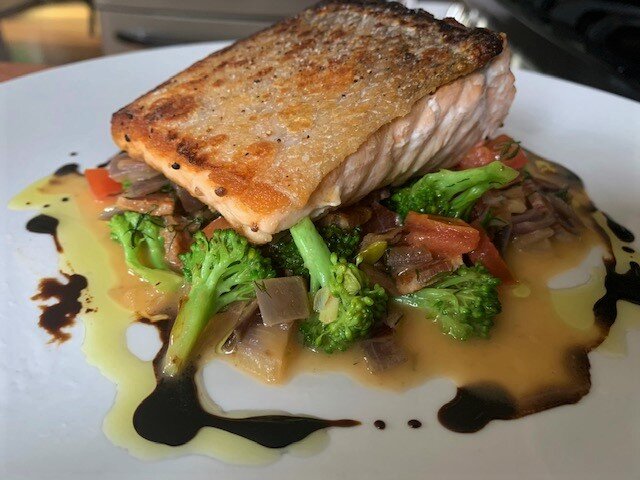 Chefs at Home: (video) How to Make Crispy Skin Salmon
